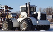 HN320 tractor