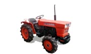L2000 tractor