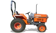 L2500 tractor